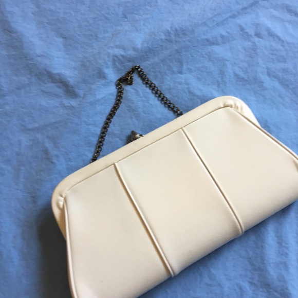Handbags - Vintage clutch